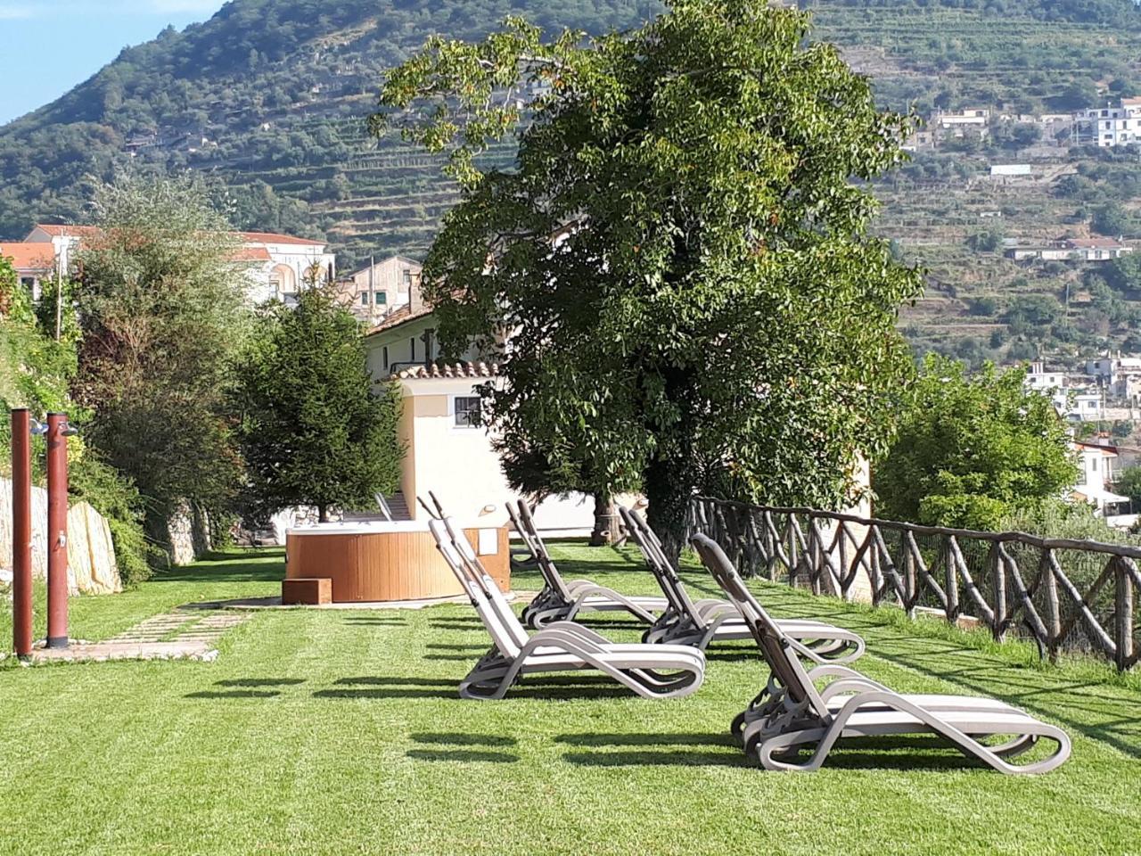 Portico Del Paradiso Bed & Breakfast