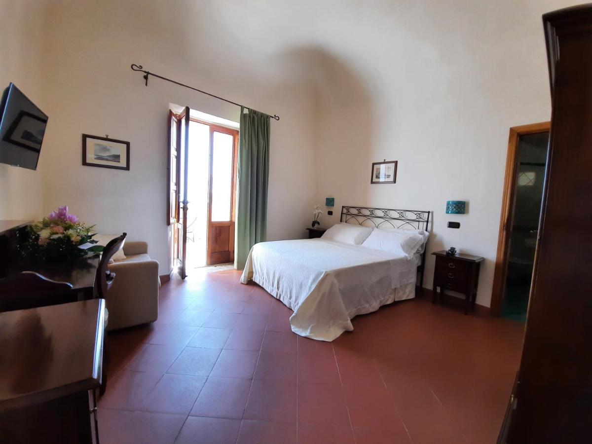 Portico Del Paradiso Bed and breakfast *
