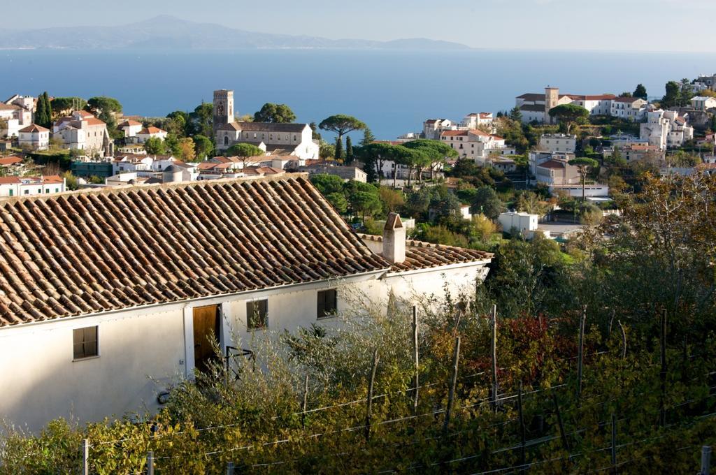 Portico Del Paradiso